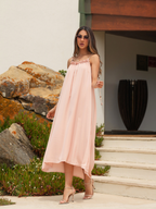 Vestido Fluido com Alças Ajustáveis