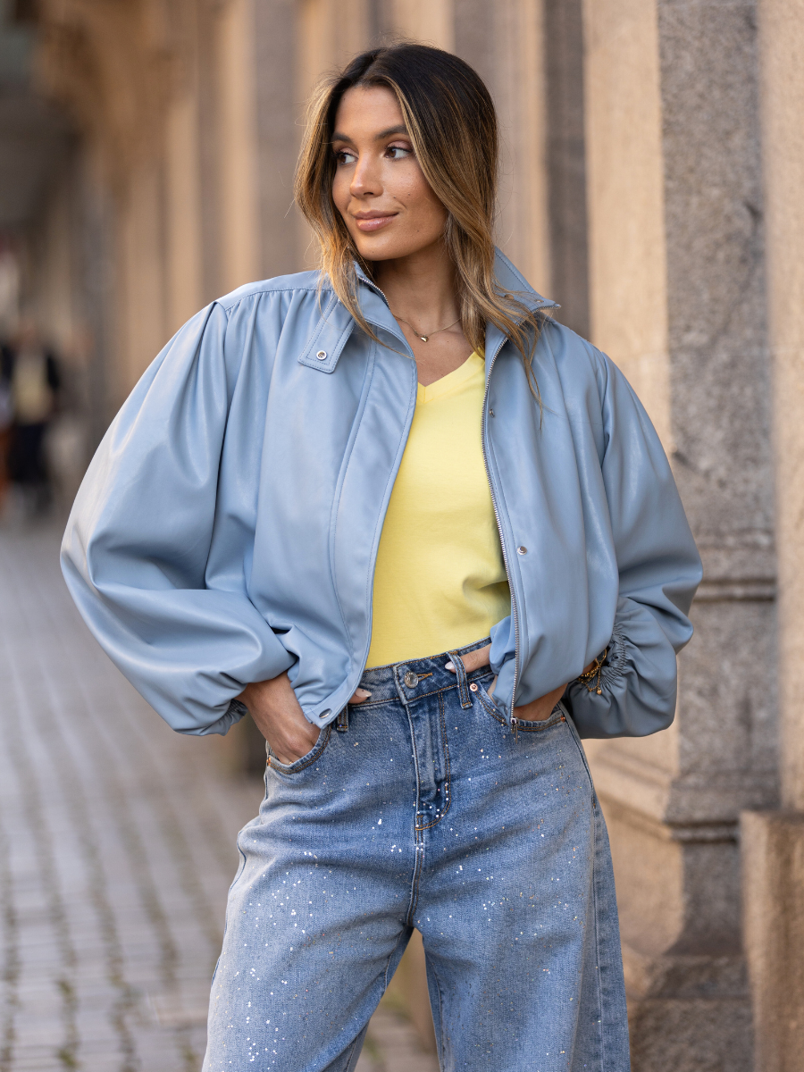 Casaco de efeito pele com volume