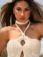 Vestido halter com aplicações em cordão