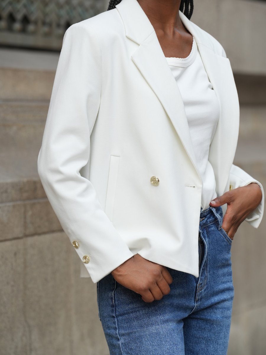 Blazer de alfaiataria com botões dourados | SPACCIO by Cristina