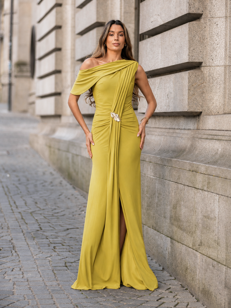 Vestido comprido assimétrico
