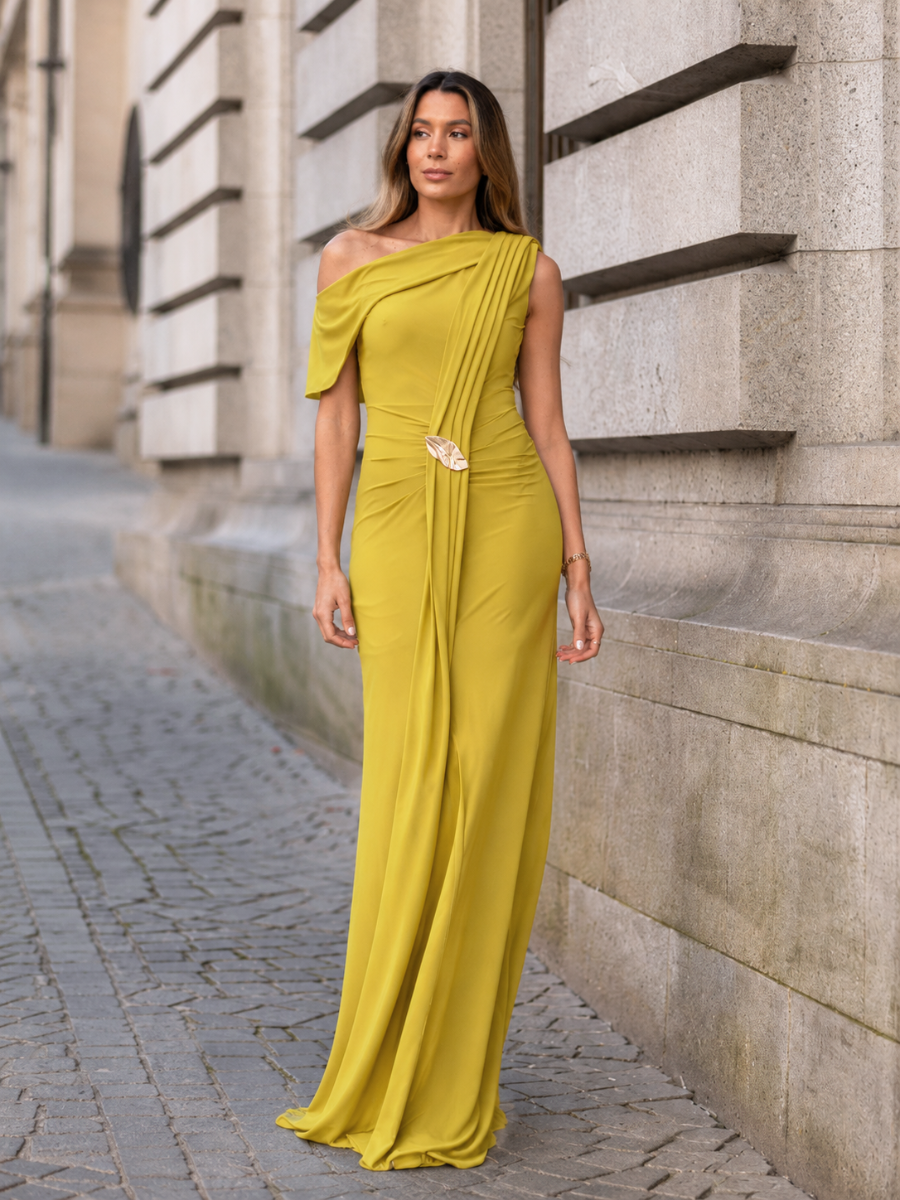 Vestido comprido assimétrico