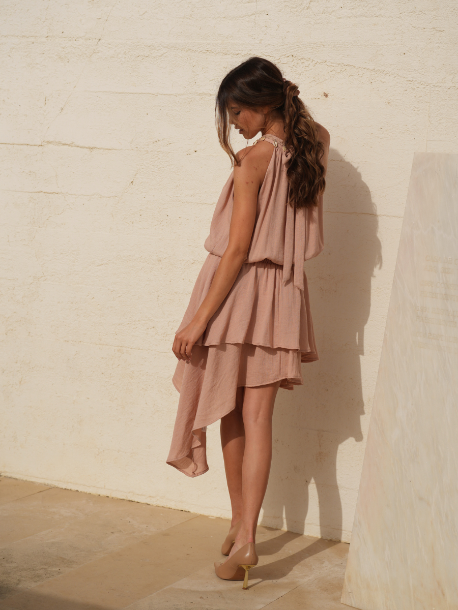Vestido Halter Fluido com Babados