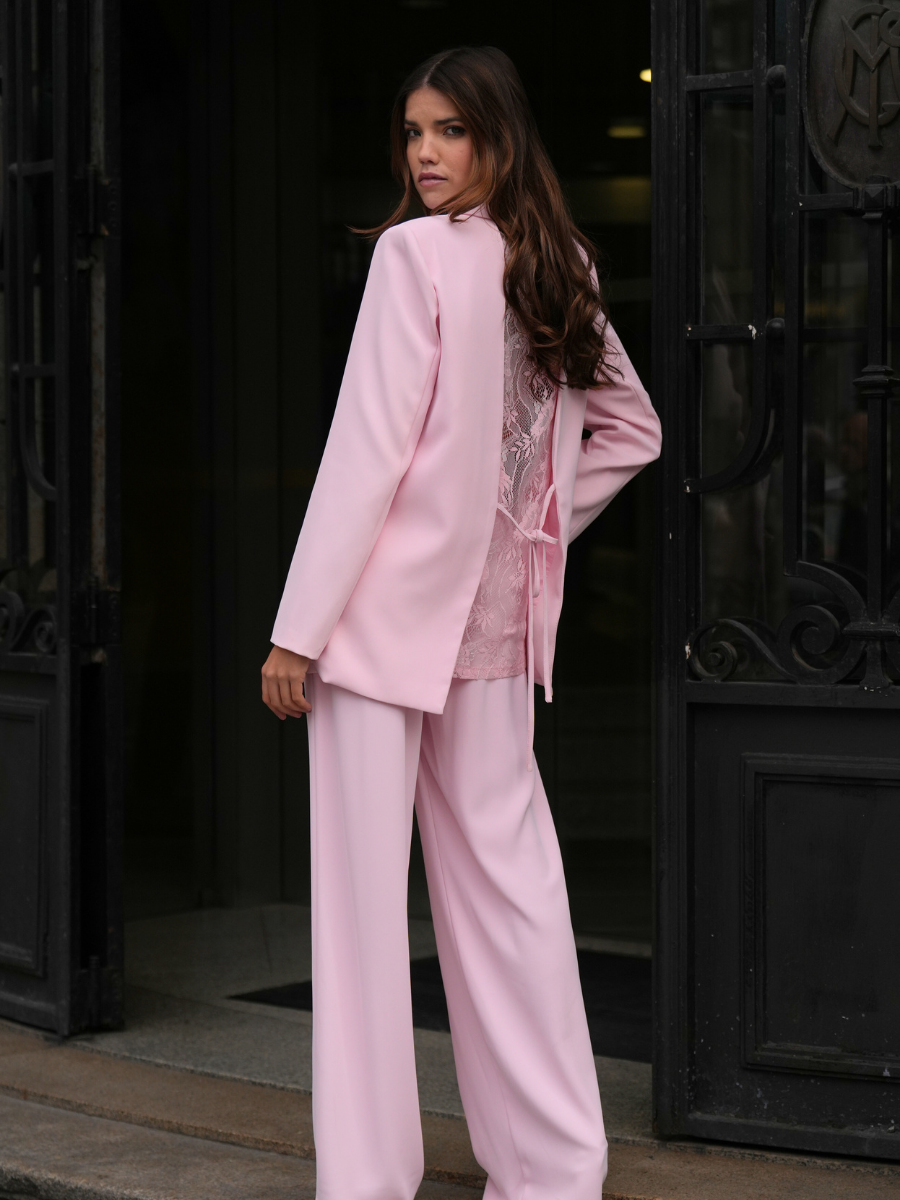 Blazer Oversized com Detalhe em Renda