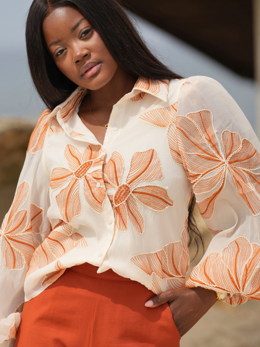 Camisa Floral Bordada