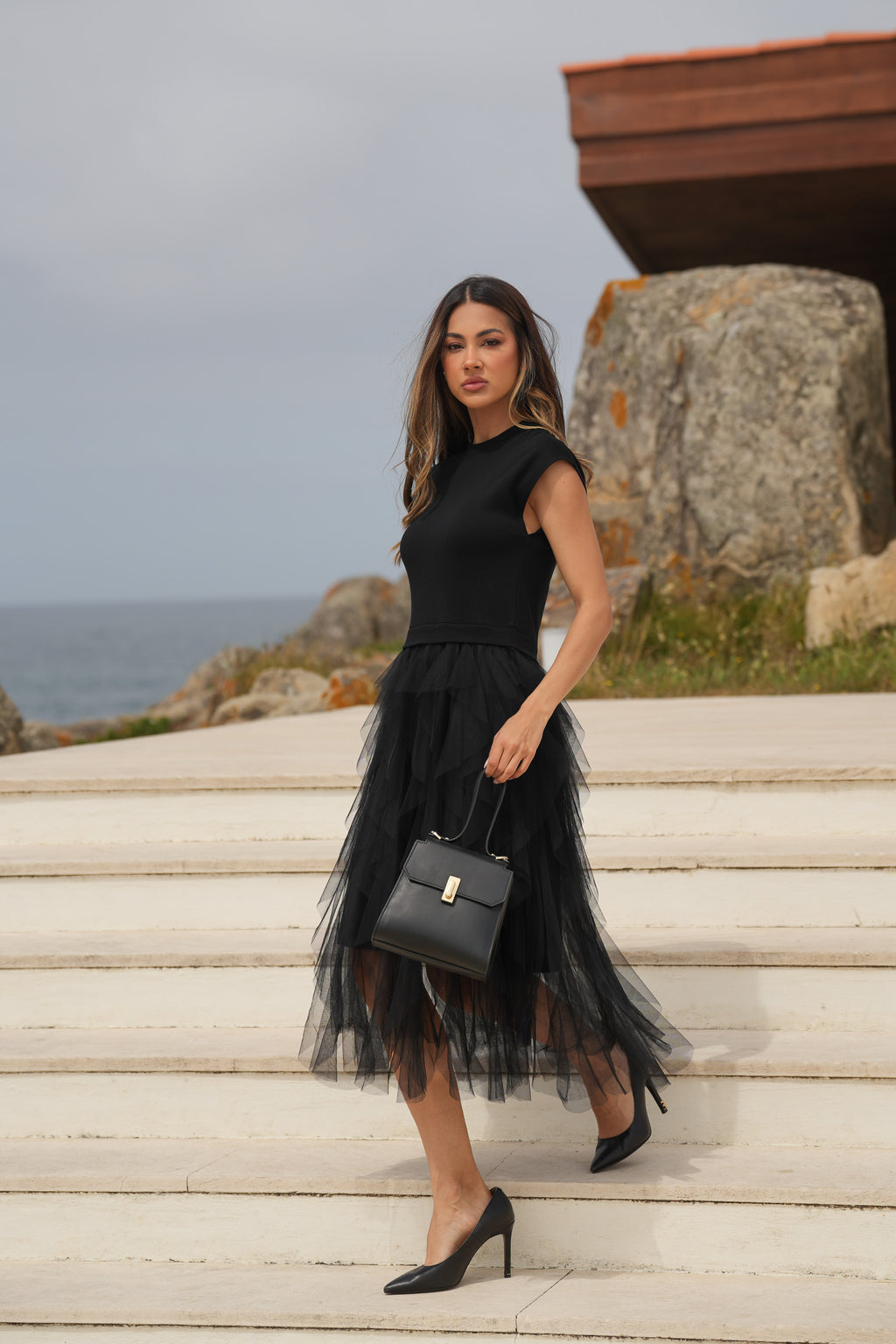 Vestido Midi com Saia em Tule