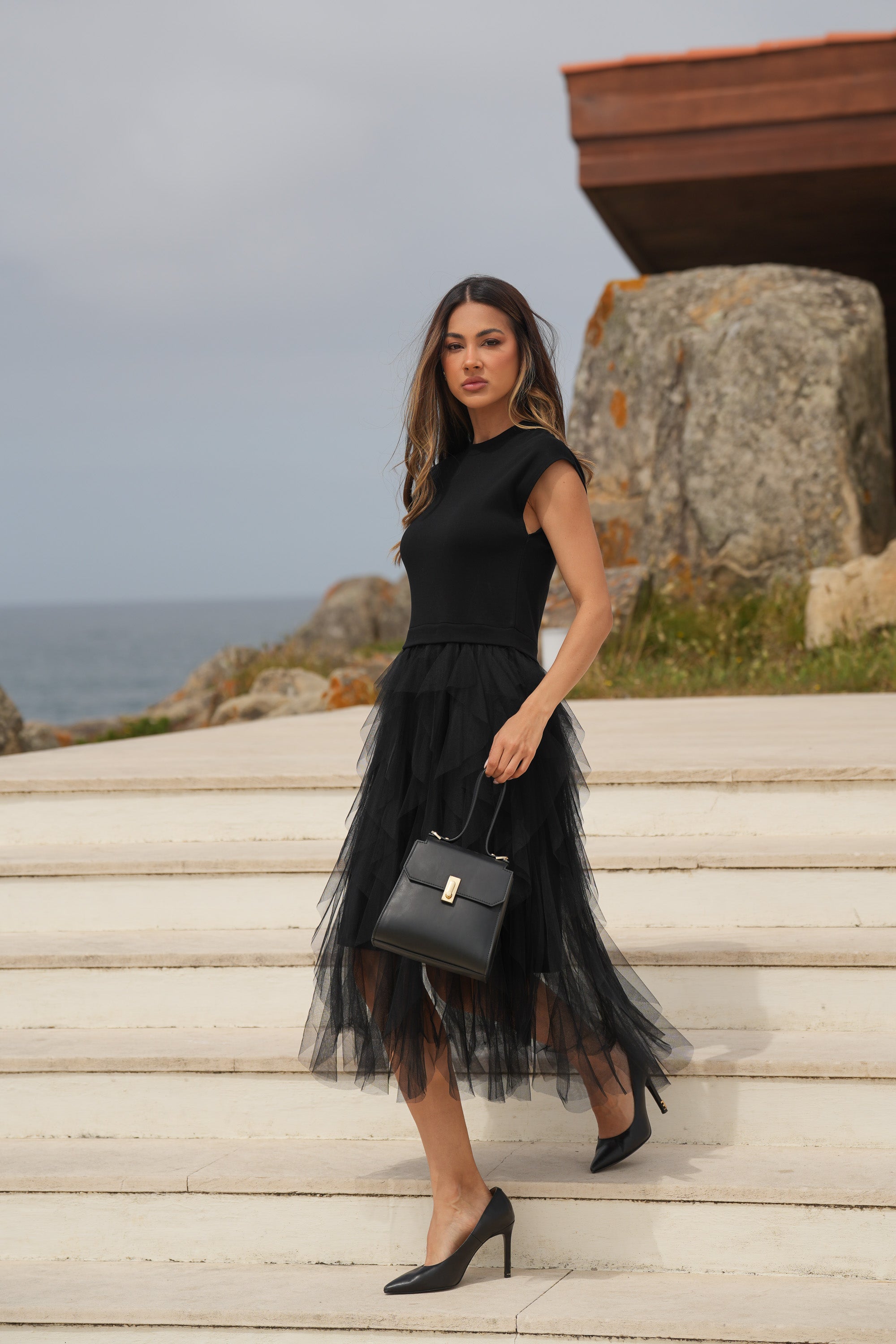 Vestido Midi com Saia em Tule