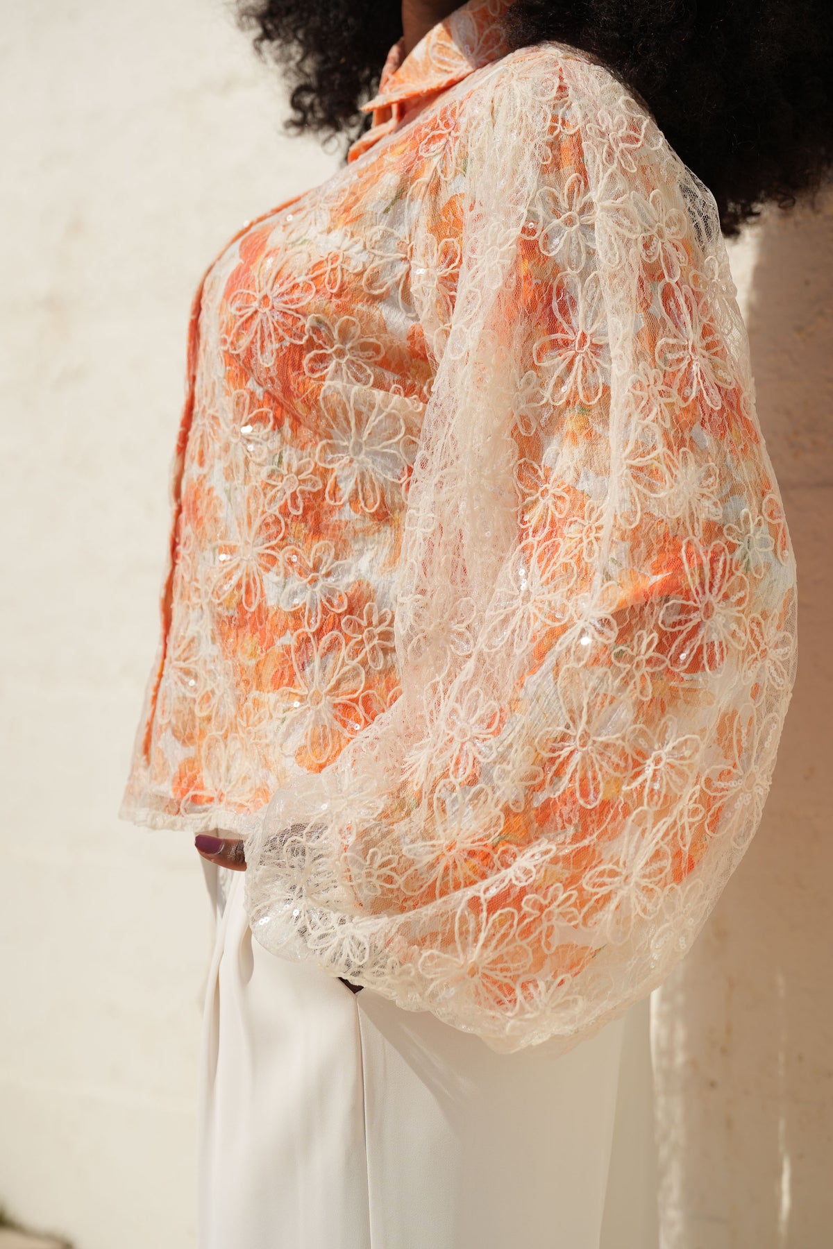 Blusa em Renda Floral
